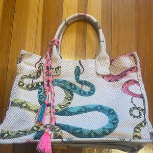VINCE CAMUTO ORLA TOTE